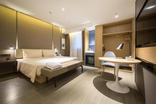 atour hotel wuxi railway station chunsheng road