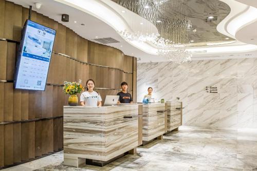 atour hotel wuxi railway station chunsheng road