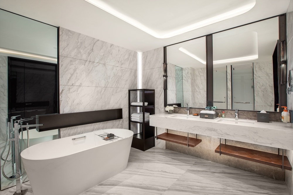 crowne plaza zhengzhou high tech zone an ihg hotel