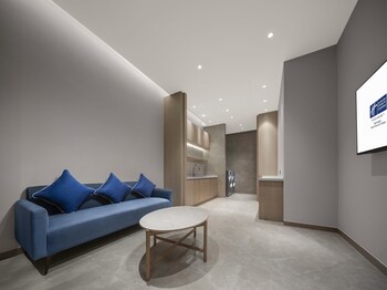 holiday inn express tengchong hot spring an ihg hotel