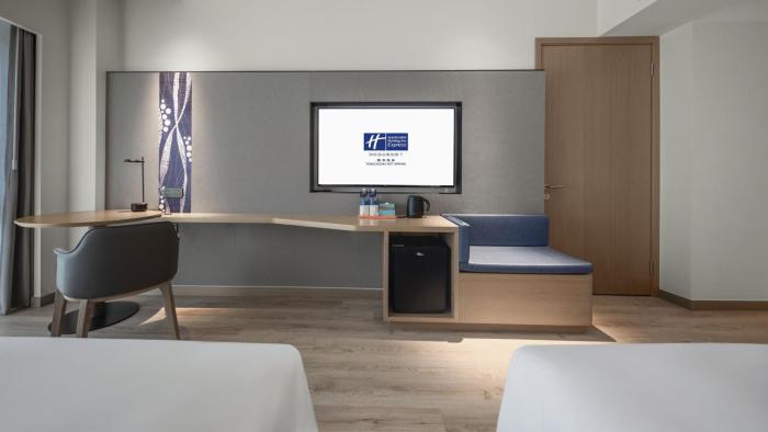 holiday inn express tengchong hot spring an ihg hotel