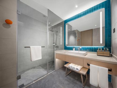 holiday inn express tengchong hot spring an ihg hotel