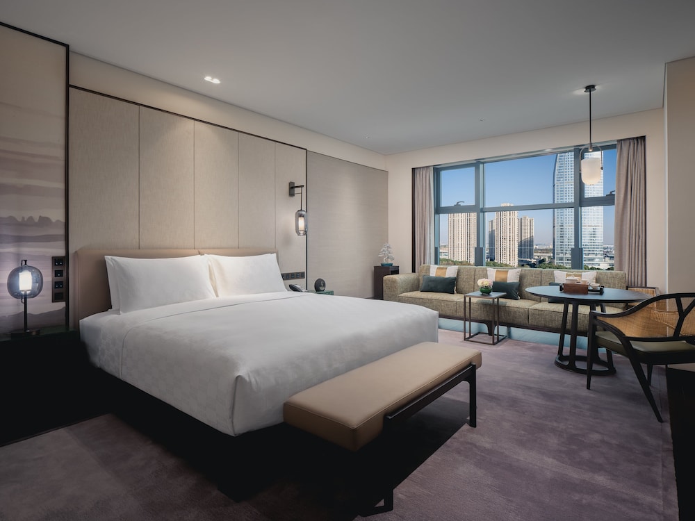 hualuxe kunshan huaqiao an ihg hotel