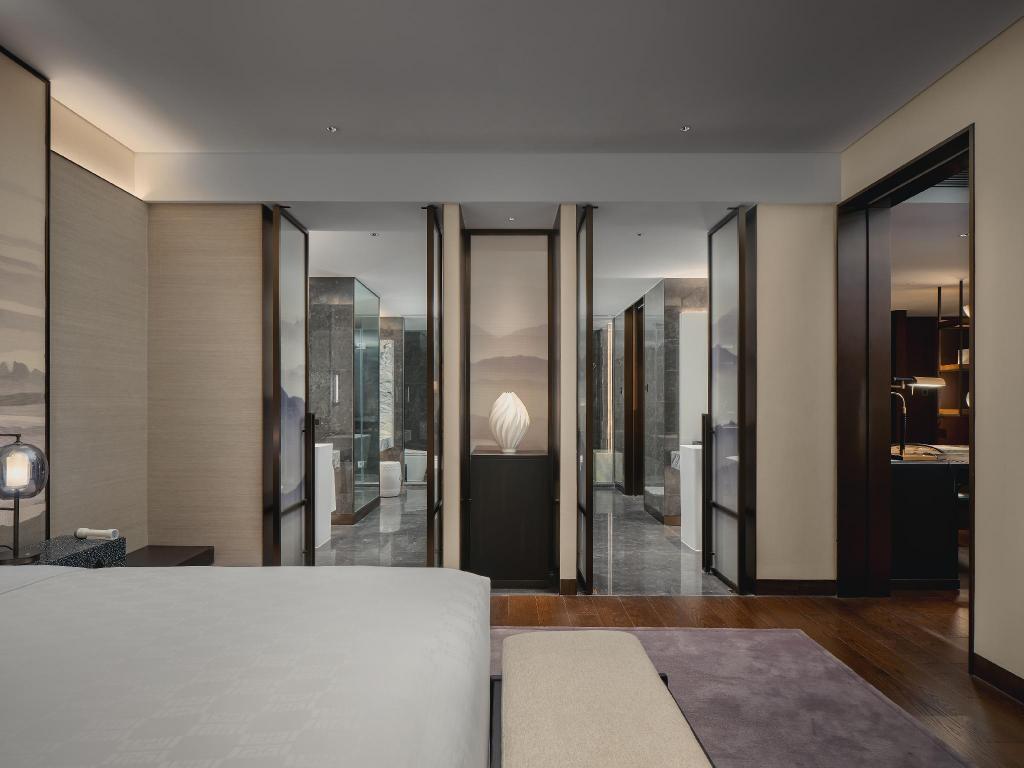 hualuxe kunshan huaqiao an ihg hotel