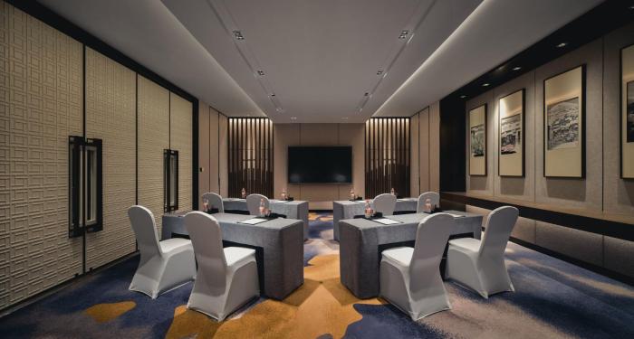 hualuxe kunshan huaqiao an ihg hotel