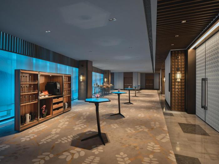 hualuxe kunshan huaqiao an ihg hotel
