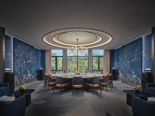 hualuxe kunshan huaqiao an ihg hotel