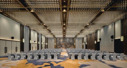 hualuxe kunshan huaqiao an ihg hotel