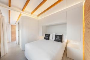 tandem portico alicante suites