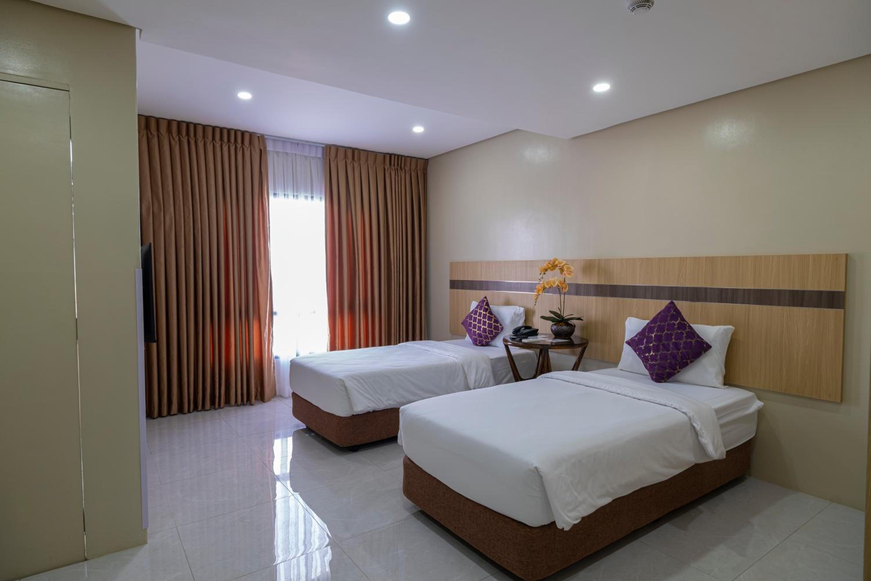 cebu family suites by cocotel powered by fave