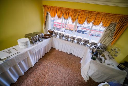 hotel palmyra grand inn