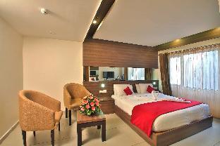 hotel palmyra grand inn