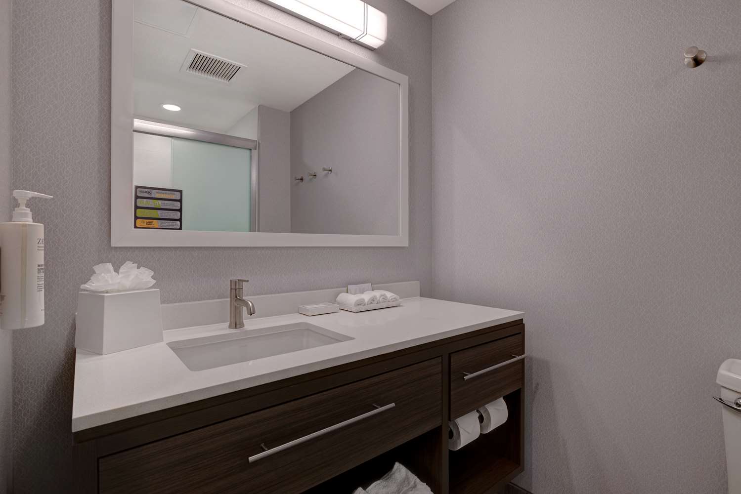 home2 suites by hilton petaluma