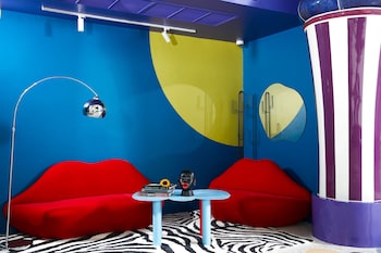 chi hotel bangkok sha extra plus