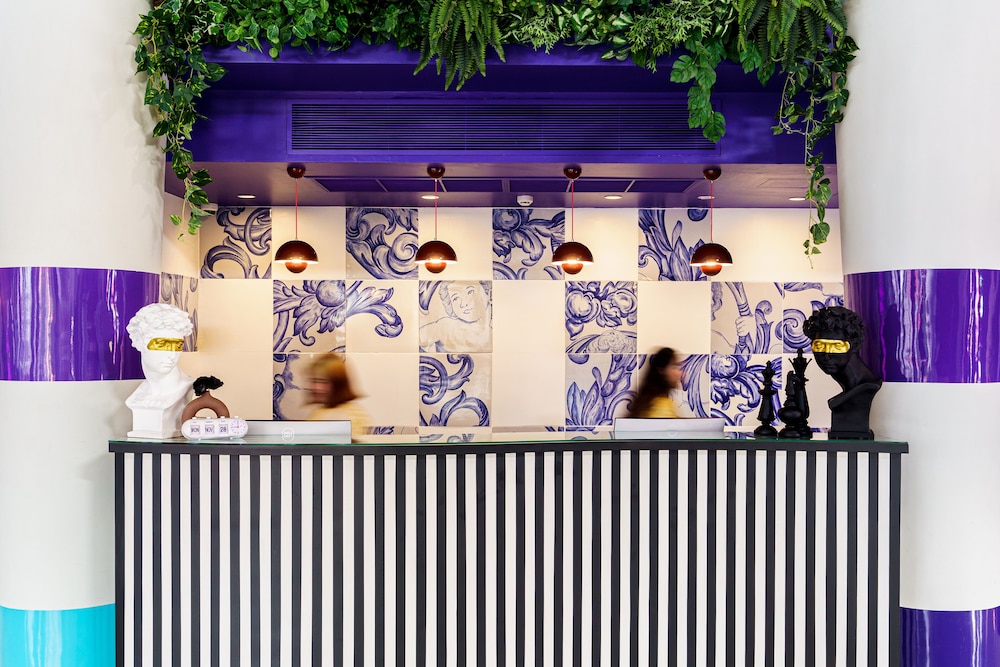 chi hotel bangkok sha extra plus