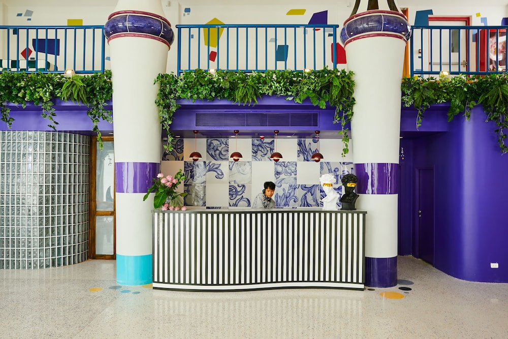 chi hotel bangkok sha extra plus