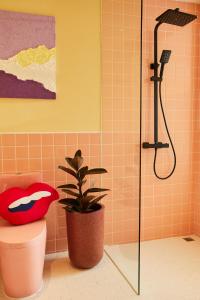 chi hotel bangkok sha extra plus