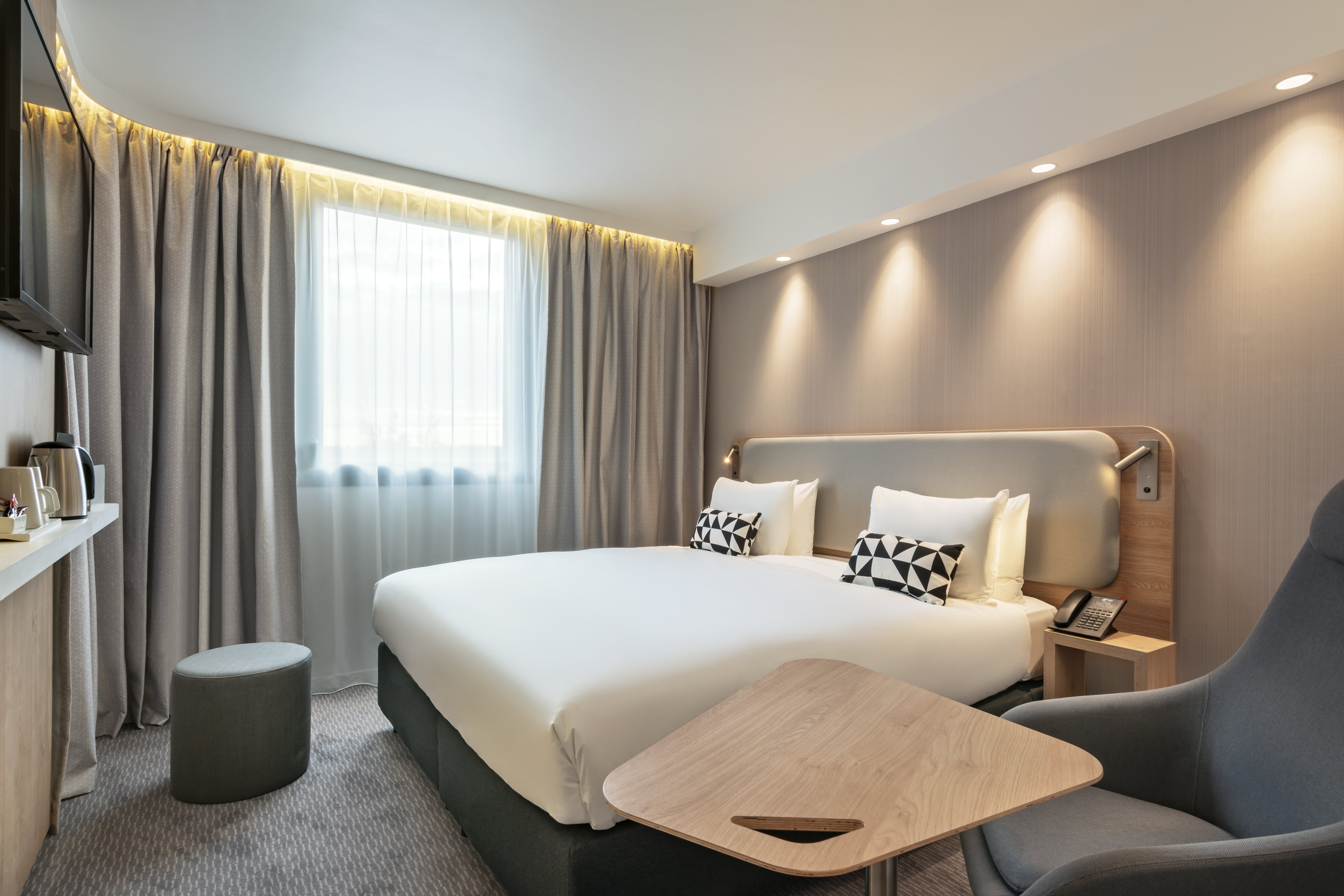 holiday inn express marne la vallee val d europe