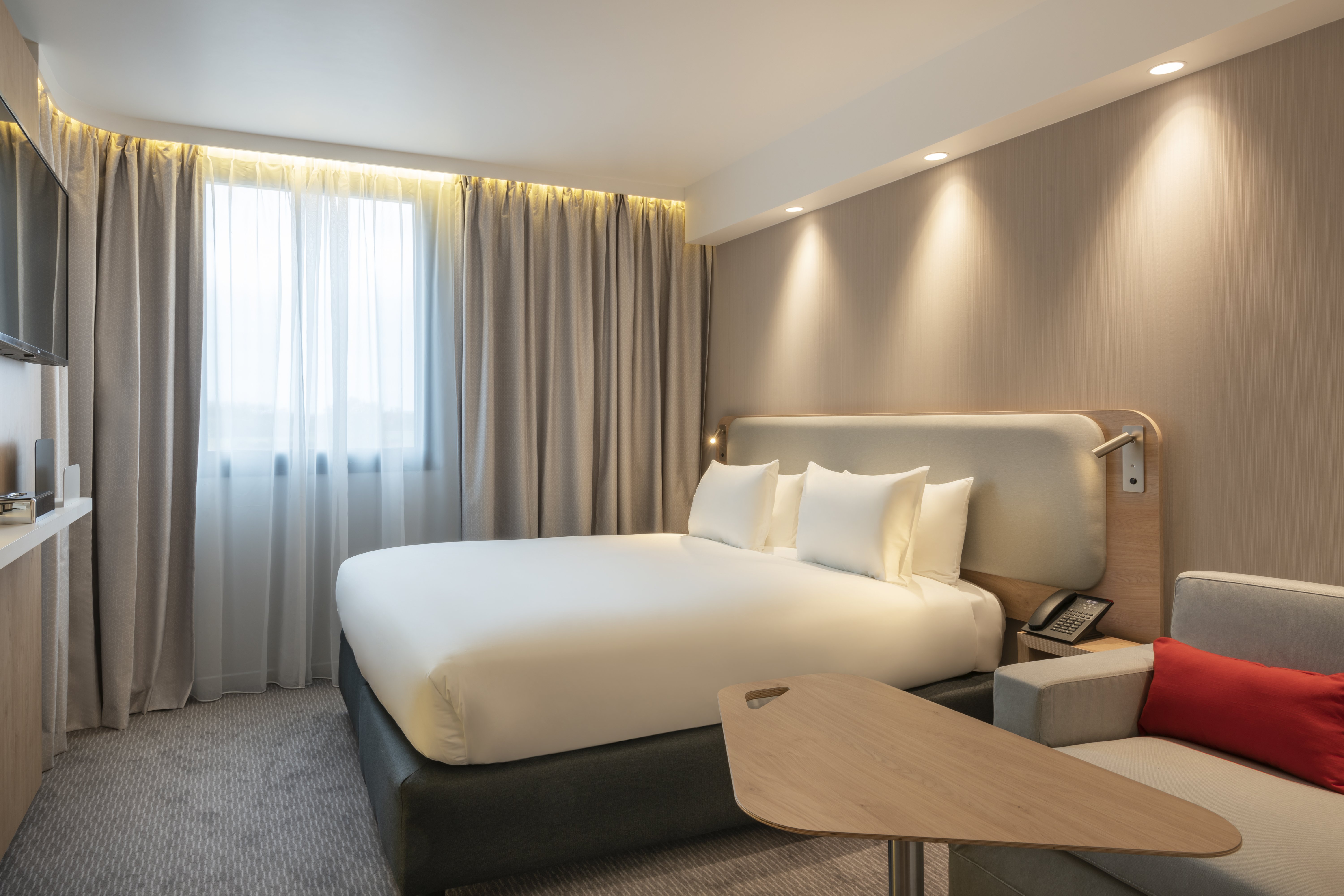 holiday inn express marne la vallee val d europe