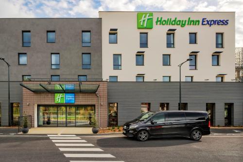 holiday inn express marne la vallee val d europe