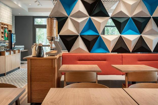 holiday inn express marne la vallee val d europe