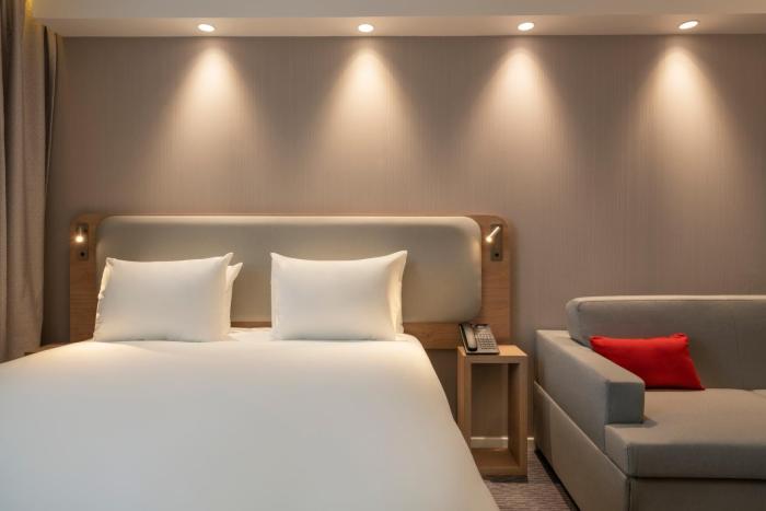 holiday inn express marne la vallee val d europe