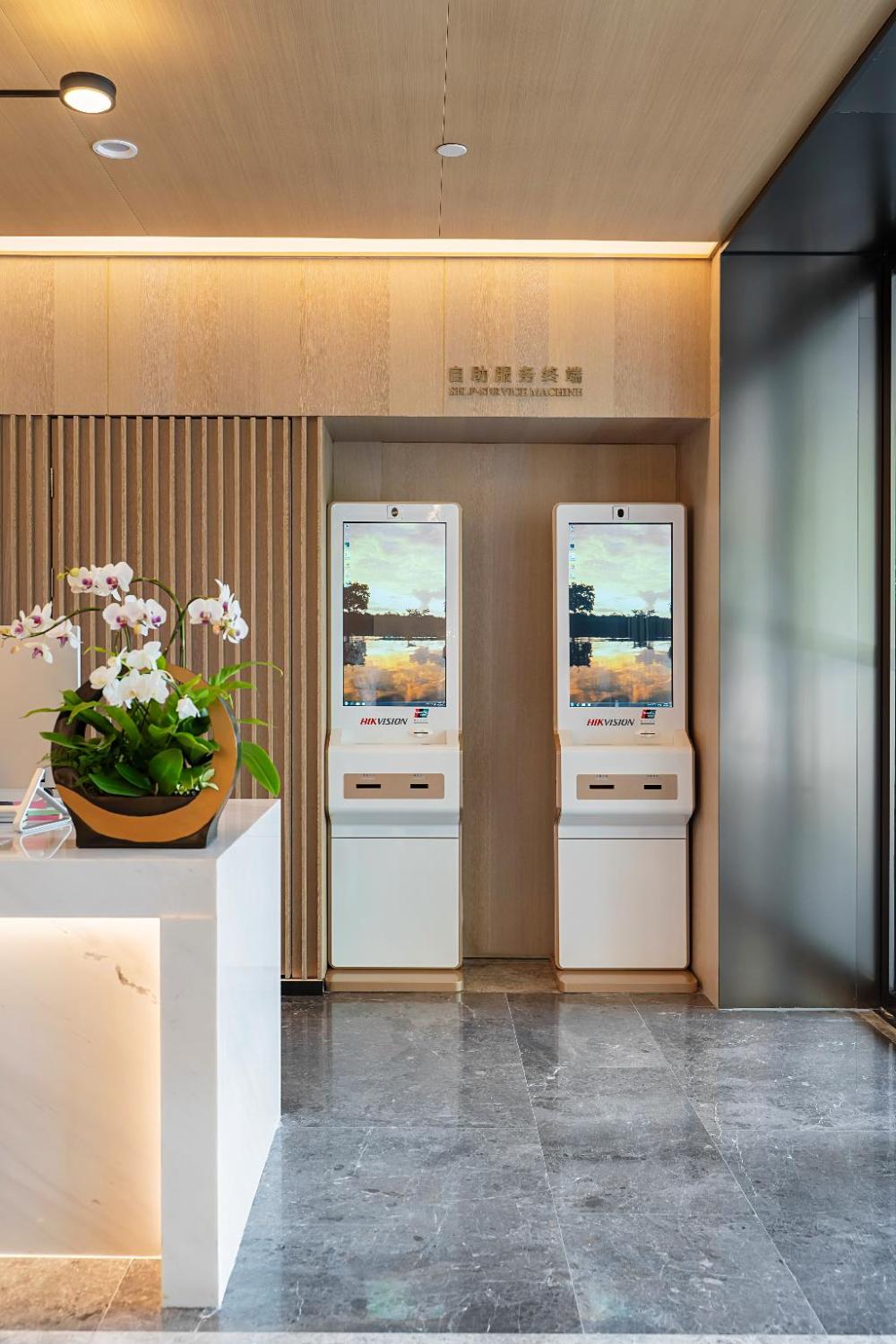 cm serviced apartment shenzhen dongmen