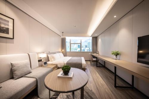 cm serviced apartment shenzhen dongmen