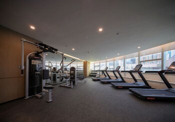 cm serviced apartment shenzhen dongmen