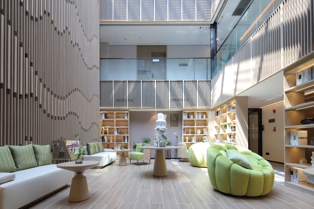 cm serviced apartment shenzhen dongmen