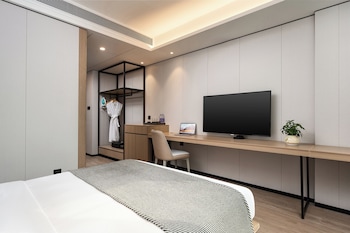 cm serviced apartment shenzhen dongmen