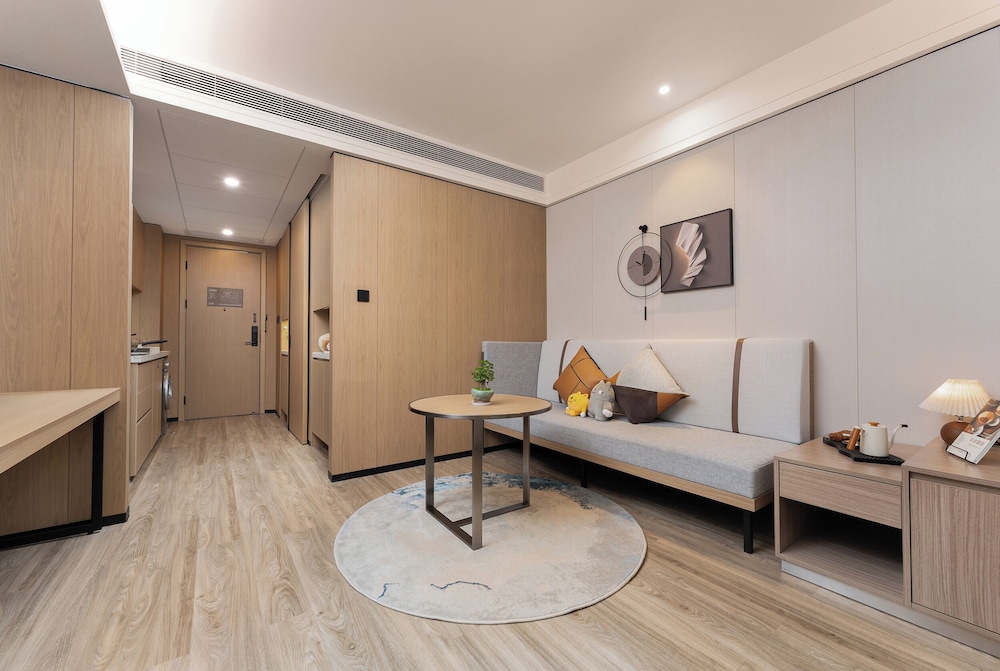 cm serviced apartment shenzhen dongmen