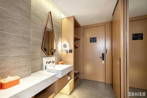 atour hotel xian software park high tech 3rd road