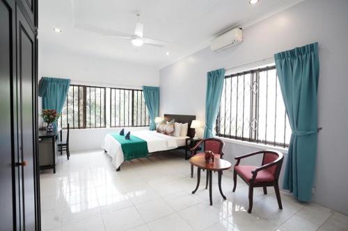 the birdcage boutique