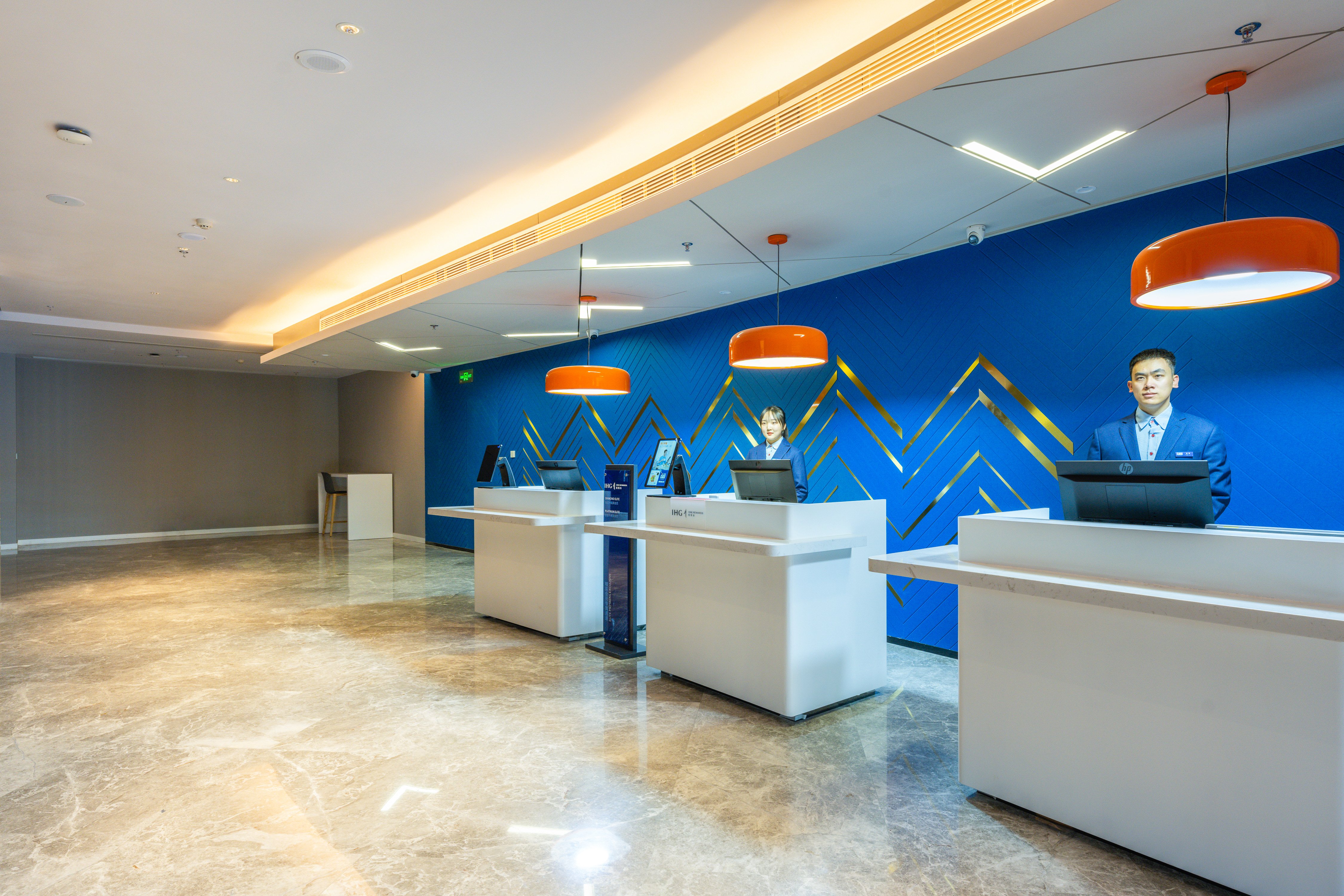 holiday inn express xinji city center an ihg hotel