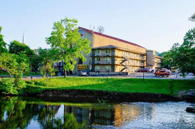 tennessee mountain lodge riverside by oyo