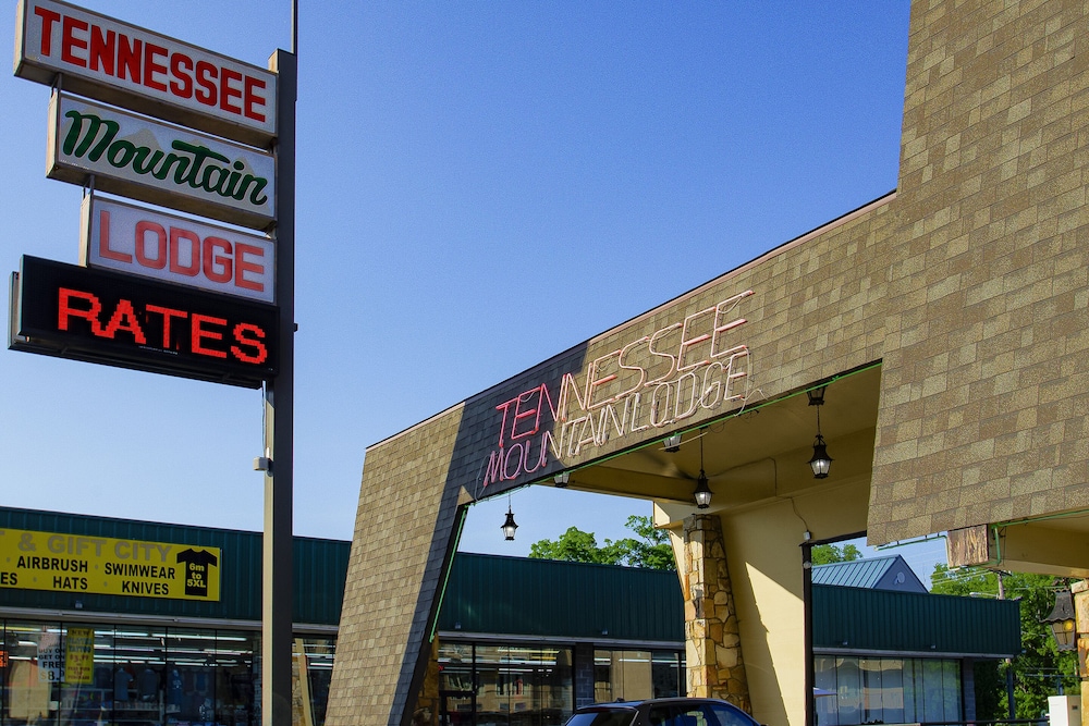 tennessee mountain lodge riverside by oyo