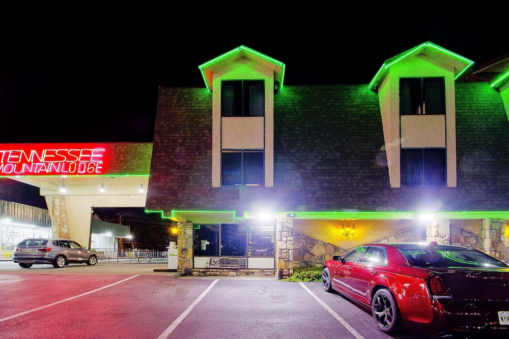 tennessee mountain lodge riverside by oyo