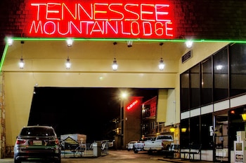 tennessee mountain lodge riverside by oyo