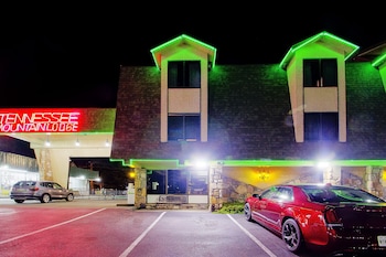 tennessee mountain lodge riverside by oyo