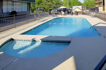 tennessee mountain lodge riverside by oyo