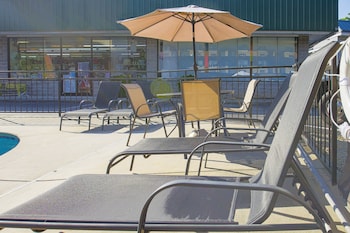 tennessee mountain lodge riverside by oyo