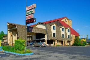 tennessee mountain lodge riverside by oyo
