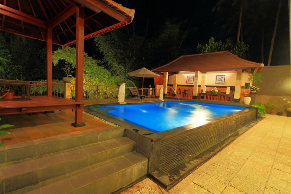 puri nusa indah by zuzu