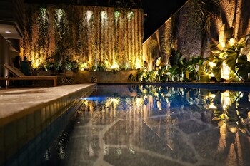 tintto hotel soft opening