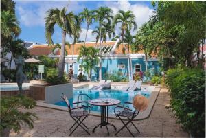 kura botanica hotel