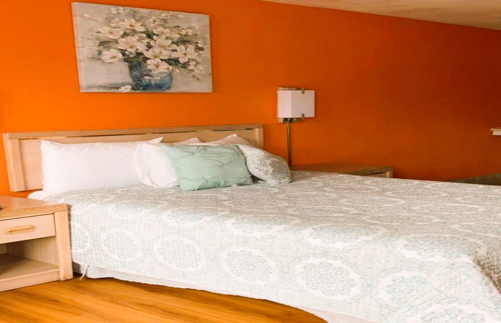 royal gateway motel by oyo