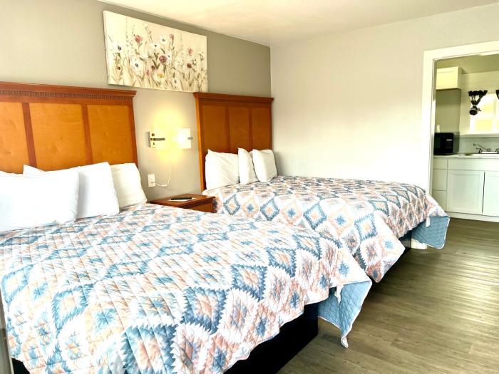 royal gateway motel by oyo