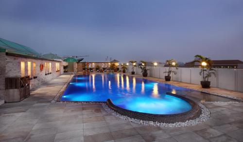 nova suites pattaya by compass hospitality