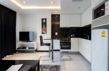 nova suites pattaya by compass hospitality